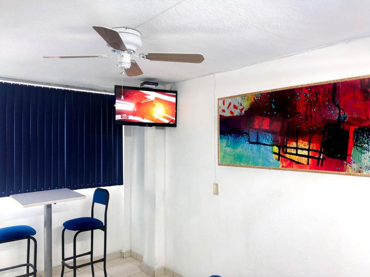 Hotel Vagabundo Plaza Del Sol 萨波潘 外观 照片